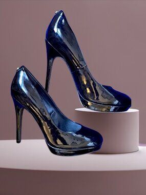 Guess Patent Black Heel Pumps